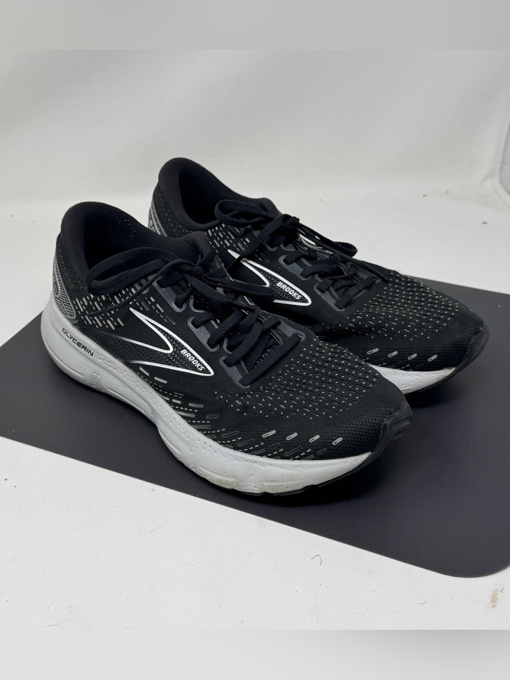 Brooks Glycerin GTS 20 women's size 9.5 NO INSOLES